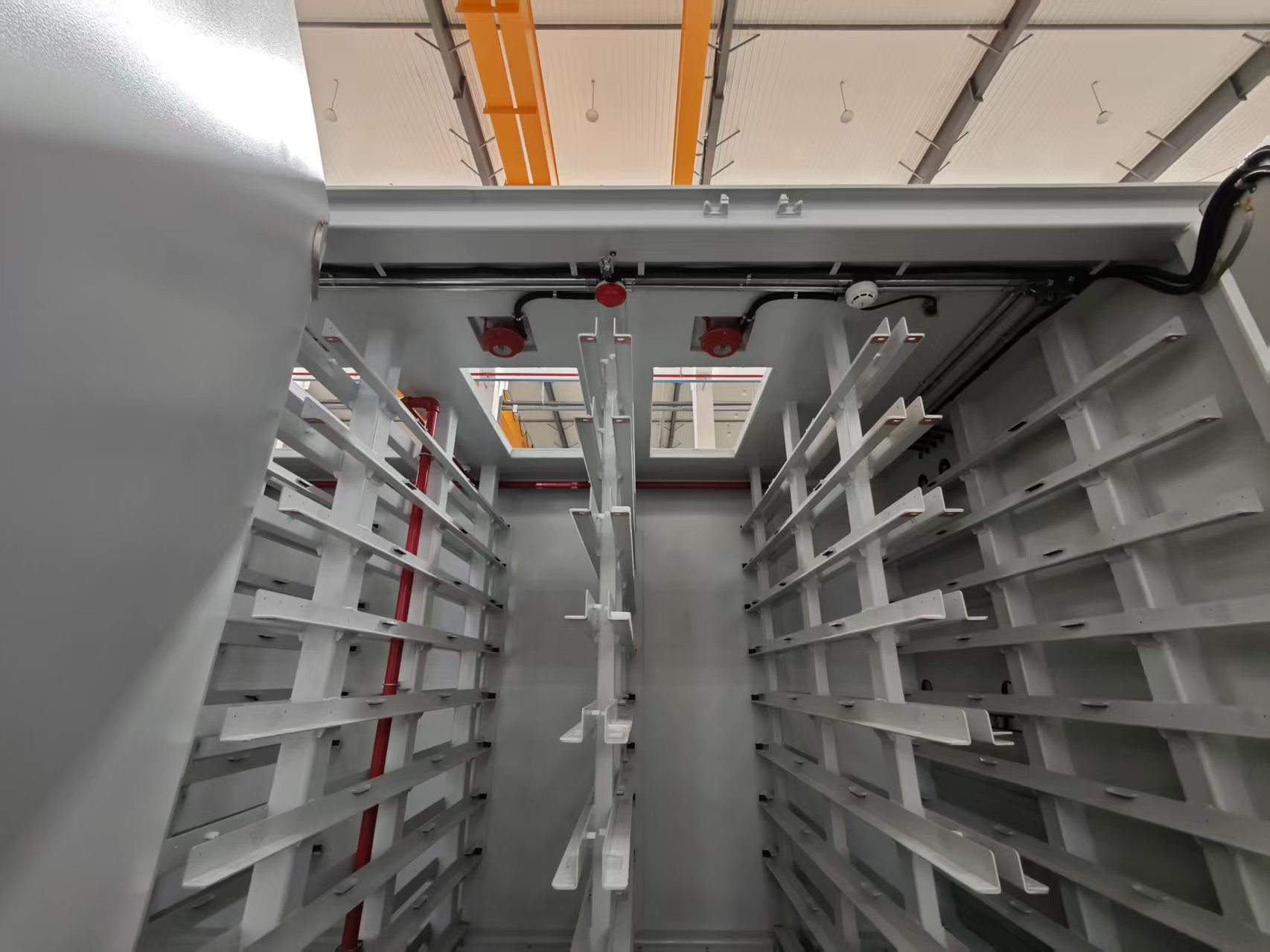 Storage & Warehouses